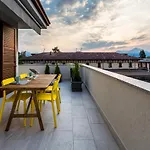 Nora Suite
